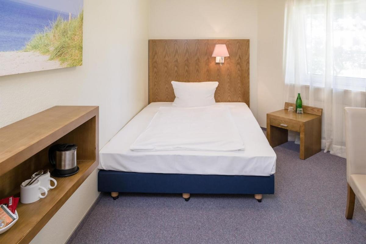 Hotel Koenigstein Kiel By Tulip Inn Exteriör bild