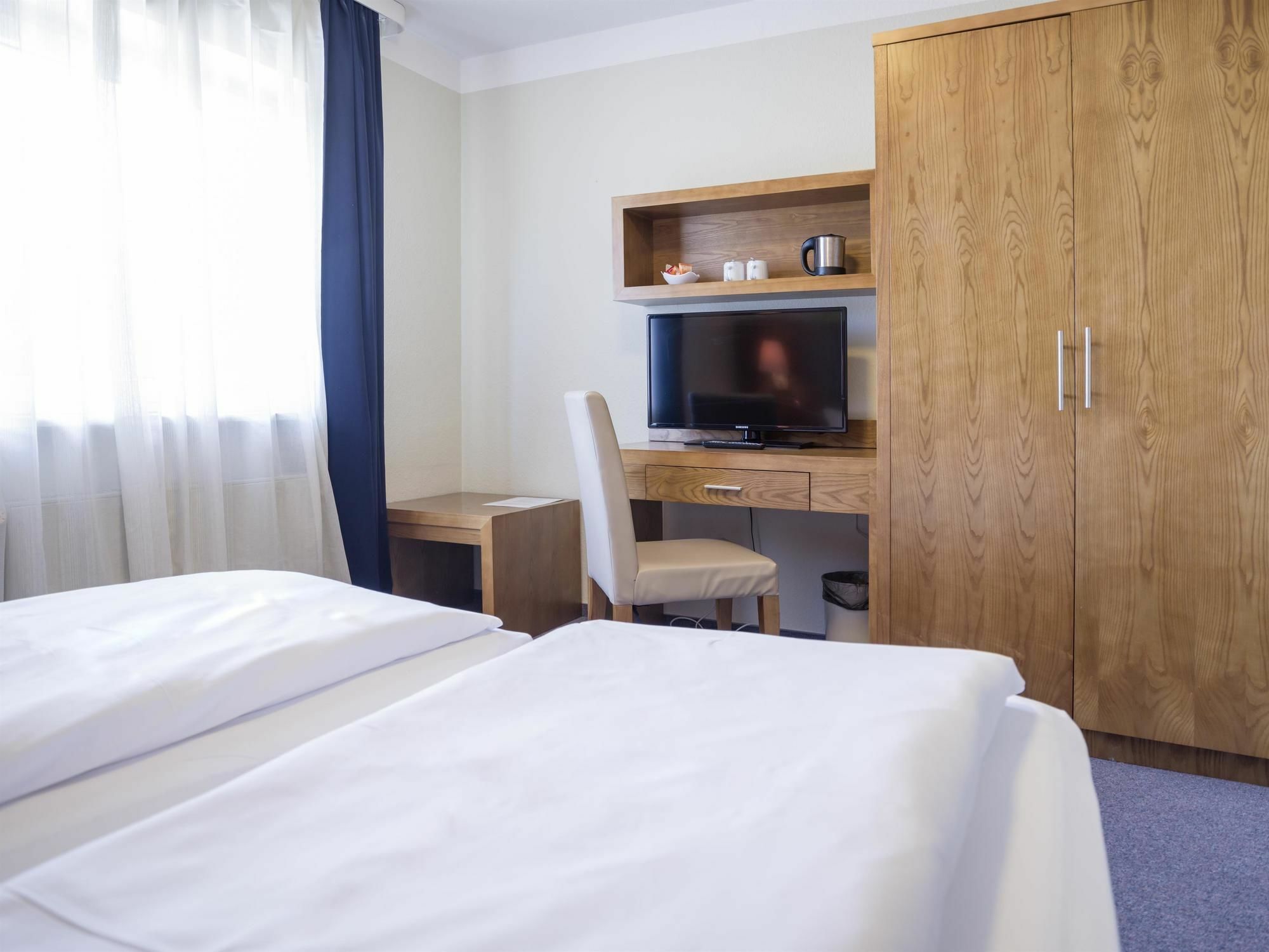 Hotel Koenigstein Kiel By Tulip Inn Exteriör bild